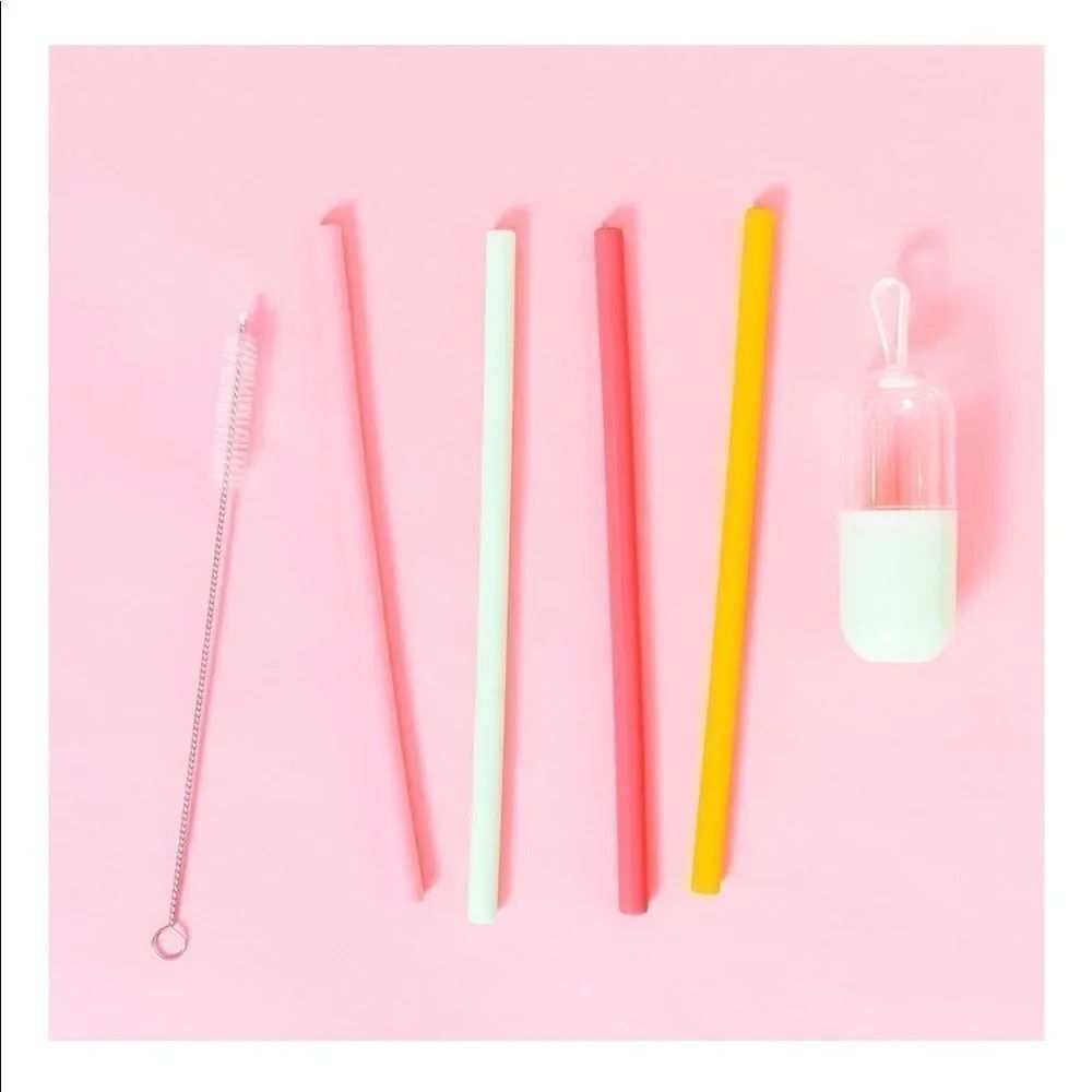 Chic and Tonic Silicone Straws